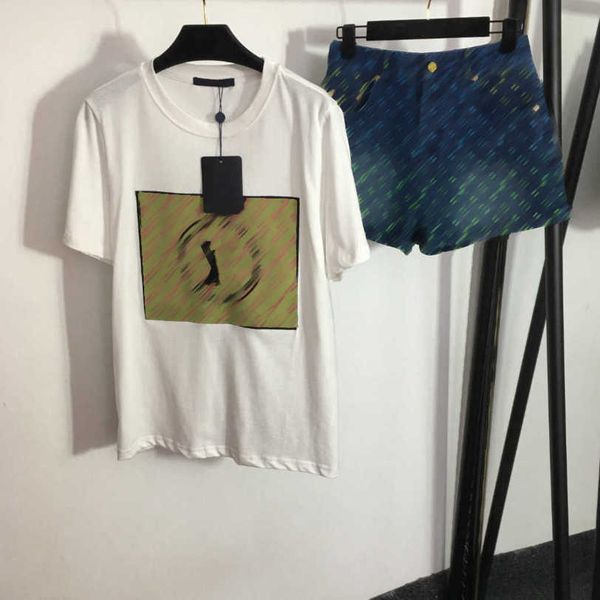 23ss women shorts sets womens designer clothing presbyopia logo embroidered alphabet short sleeve t-shirt gradual color presbyopia denim sho, White
23ss women shorts sets womens designer clothing presbyopia logo embroidered alphabet short sleeve t-shirt gradual color presbyopia denim sho, White