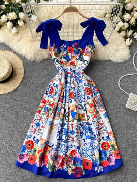 summer vacation beach dress 2023 runway design women's spaghetti strap backless flower print slim dresses vestidos m67386, Black;gray
summer vacation beach dress 2023 runway design women's spaghetti strap backless flower print slim dresses vestidos m67386, Black;gray