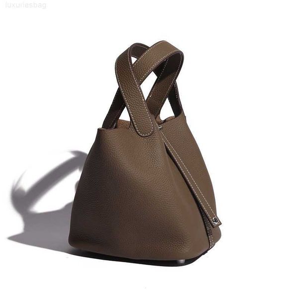 designer luxury bag vegetable basket women's versatile fashion large capacity hand layer cow leather bucket bagazxwx8pe picotin
designer luxury bag vegetable basket women's versatile fashion large capacity hand layer cow leather bucket bagazxwx8pe picotin