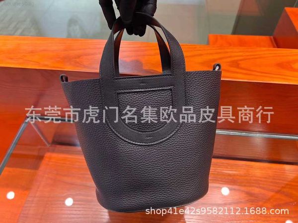 designer luxury bucket original factory tc leather handmade wax thread pig nose vegetable basket women's bag43npuvxw picotin
designer luxury bucket original factory tc leather handmade wax thread pig nose vegetable basket women's bag43npuvxw picotin