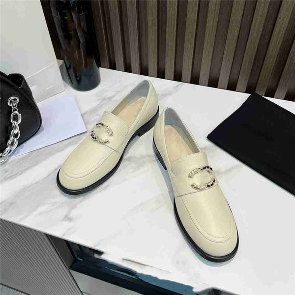 fashion dress shoes channel women leather high heel metal buckle letter logo wedding party business casual flat shoes 06-010, Black
fashion dress shoes channel women leather high heel metal buckle letter logo wedding party business casual flat shoes 06-010, Black