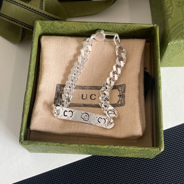 luxury designer bracelets chain jewelry letters men and women with the same classic silver bracelets fashion hundred with accessories couple, Black
luxury designer bracelets chain jewelry letters men and women with the same classic silver bracelets fashion hundred with accessories couple, Black