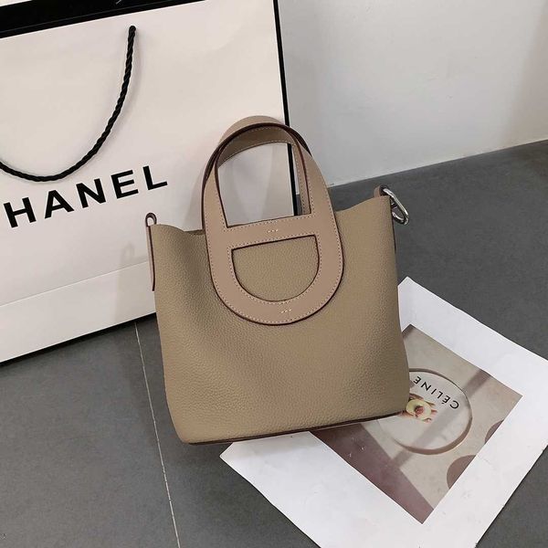 designer luxury bag basket bucket togo calf skin pig nose vegetable basketpopular on the internet highquality lychee patterned banquet handb
designer luxury bag basket bucket togo calf skin pig nose vegetable basketpopular on the internet highquality lychee patterned banquet handb