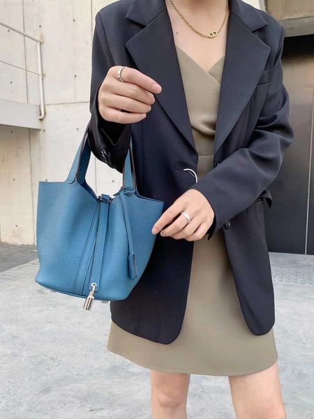 designer luxury bag vegetable basket women's bucket layer cowhide soft fashion leisure handbag versatile and simple3j7qdpe8 picotin
designer luxury bag vegetable basket women's bucket layer cowhide soft fashion leisure handbag versatile and simple3j7qdpe8 picotin