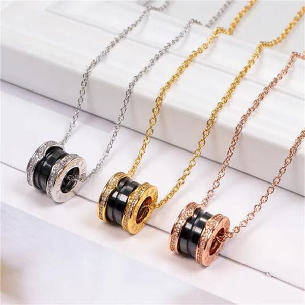 fashion quality ceramic couple pendant spring necklace fashion designer design men and women valentine's day gift, Silver
fashion quality ceramic couple pendant spring necklace fashion designer design men and women valentine's day gift, Silver