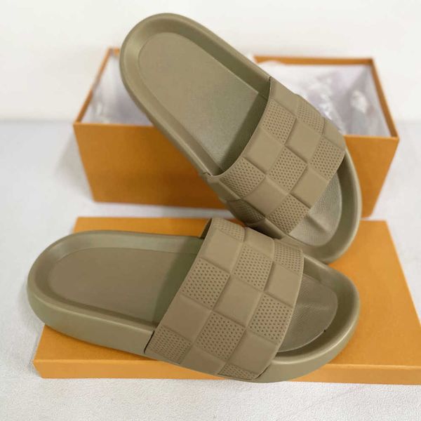 casual shoes 2023 women designer slippers waterfront sandals beach slides men slide flat slipper embossed mule rubber summer 35-46 no441, Black
casual shoes 2023 women designer slippers waterfront sandals beach slides men slide flat slipper embossed mule rubber summer 35-46 no441, Black