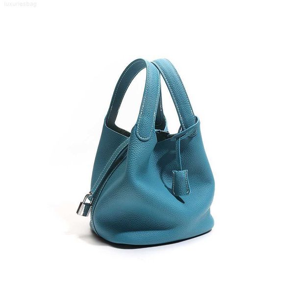 designer luxury women's head layer hand togo bucket large capacity vegetable basket leather bag for women4z2whbc4 picotin
designer luxury women's head layer hand togo bucket large capacity vegetable basket leather bag for women4z2whbc4 picotin
