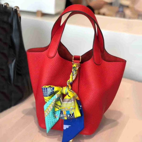 designer luxury bag color matching vegetable basket leather bucket lychee grain layer cowhide simple and versatile portable women's bag
designer luxury bag color matching vegetable basket leather bucket lychee grain layer cowhide simple and versatile portable women's bag