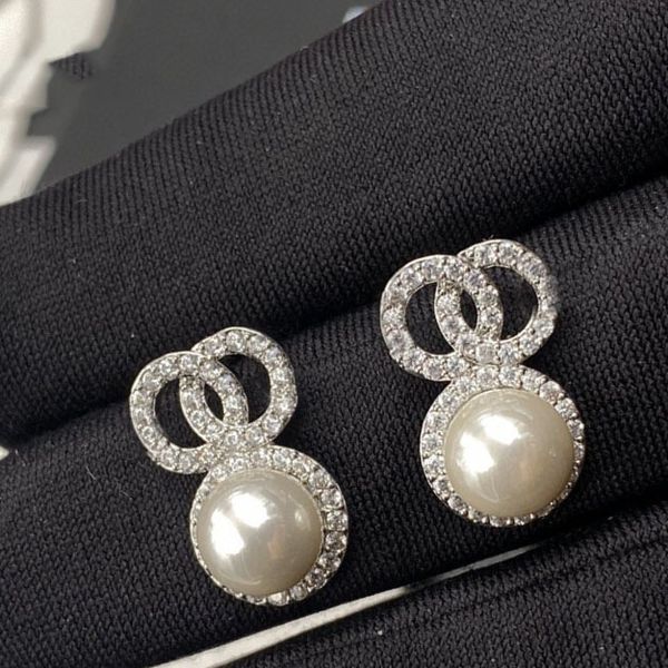18k gold plating designer earings luxury brand stud for lady gifts wholesale jewelry, Golden;silver
18k gold plating designer earings luxury brand stud for lady gifts wholesale jewelry, Golden;silver