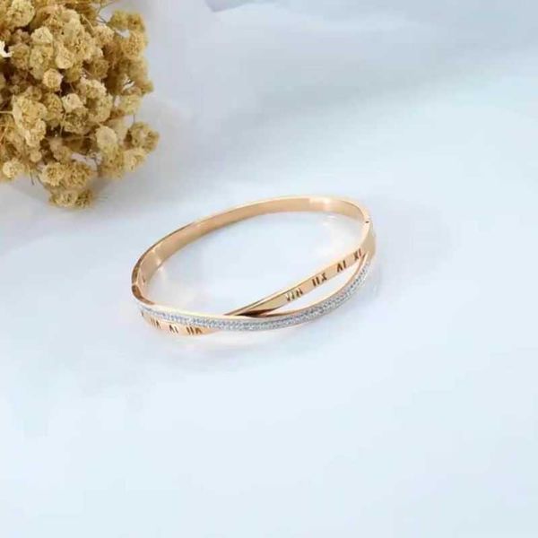 horizonchina factory 316l stainless steel jewelry rose gold bracelets for women 2023, Golden;silver
horizonchina factory 316l stainless steel jewelry rose gold bracelets for women 2023, Golden;silver