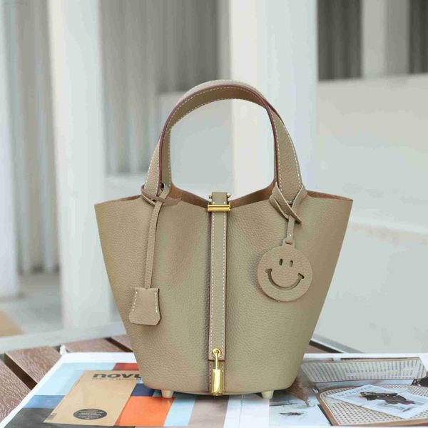 designer luxury bag vegetable basket women's leather hand shoulder litchi grain bucket bagi9kuzbdq picotin
designer luxury bag vegetable basket women's leather hand shoulder litchi grain bucket bagi9kuzbdq picotin