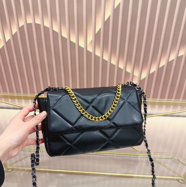 new trend diamond chain bag designer shoulder bag retro fashion smooth leather quilted bag ladies purse ladies luxury leisure bag
new trend diamond chain bag designer shoulder bag retro fashion smooth leather quilted bag ladies purse ladies luxury leisure bag