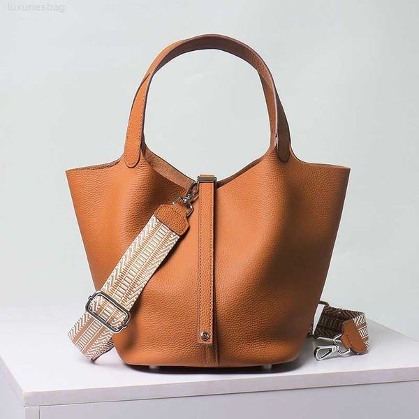 designer luxury bag lychee grain layer cow women's vegetable basket lock bucket leather handbag6ds9wf1o picotin
designer luxury bag lychee grain layer cow women's vegetable basket lock bucket leather handbag6ds9wf1o picotin