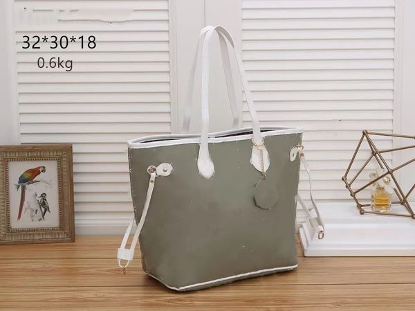 woman shopping bag leather purse tote fashion shoulder flower checkers grid serial number date code 0194542
woman shopping bag leather purse tote fashion shoulder flower checkers grid serial number date code 0194542