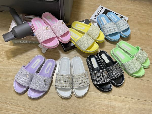 2023 luxury designer women slippers ladies plaid tweed slides summer platform metal c letters comfortable ladies girl flip flop slipper sand, Black
2023 luxury designer women slippers ladies plaid tweed slides summer platform metal c letters comfortable ladies girl flip flop slipper sand, Black