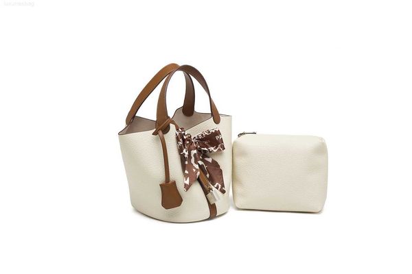 designer luxury vegetable basket silk scarf bow mother version versatile and simple women's one shoulder handheld bucket bagemtr2wrq pi
designer luxury vegetable basket silk scarf bow mother version versatile and simple women's one shoulder handheld bucket bagemtr2wrq pi