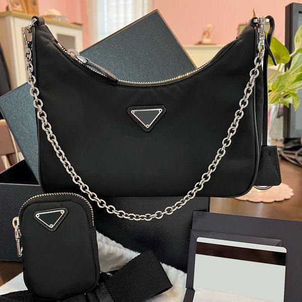 re-edition 2005 2000 triangle nylon bags cross body 3piece designers saffiano shoulder bag womens men cleo chain totes handbags leather prad
re-edition 2005 2000 triangle nylon bags cross body 3piece designers saffiano shoulder bag womens men cleo chain totes handbags leather prad