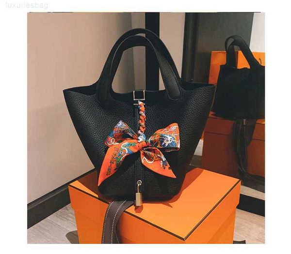 designer luxury vegetable basket women's leather portable bucket bridal wedding bag large capacity handbagd2v8j1x7 picotin
designer luxury vegetable basket women's leather portable bucket bridal wedding bag large capacity handbagd2v8j1x7 picotin