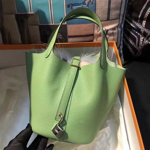 designer luxury h vegetable basket togo layer cowhide litchi pattern female handheld oblique cross bucket wedding bag5zne picotin
designer luxury h vegetable basket togo layer cowhide litchi pattern female handheld oblique cross bucket wedding bag5zne picotin