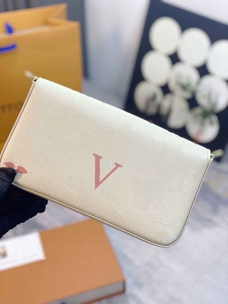2023 womens designer bag fashion tote bag luxury two colors cross baodys totes bags classic handbags artwork sac
2023 womens designer bag fashion tote bag luxury two colors cross baodys totes bags classic handbags artwork sac
