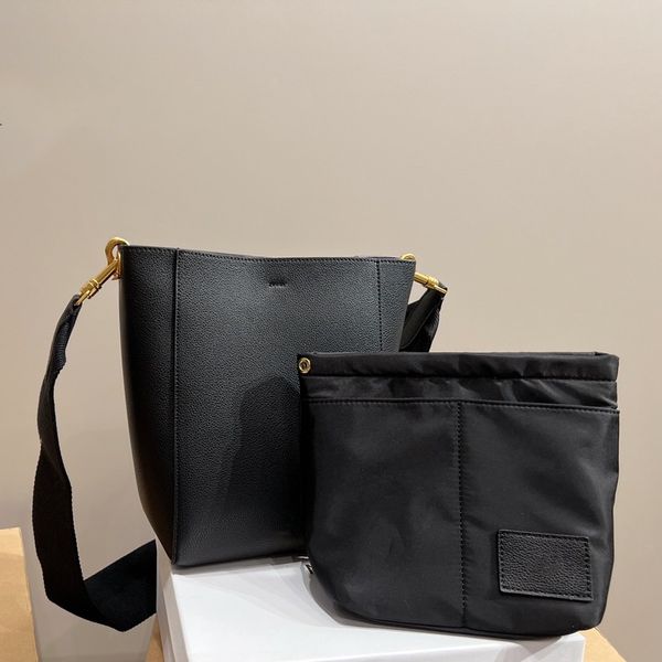 5a brand designer bag women's soft cowhide sangle bucket bag luxury crossbody bag medium two shoulder straps drawstring large capacity
5a brand designer bag women's soft cowhide sangle bucket bag luxury crossbody bag medium two shoulder straps drawstring large capacity