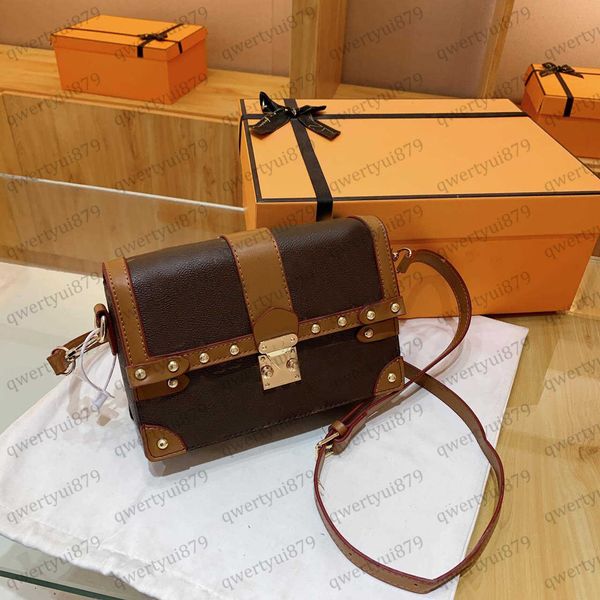 luxurys designers crossbody bag women's fashion classic flap handbag pochette messenger bags leather shoulder bags bag totes qwertyui87
luxurys designers crossbody bag women's fashion classic flap handbag pochette messenger bags leather shoulder bags bag totes qwertyui87