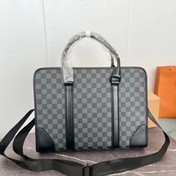 designers bags briefcase men business package sale lapbag leather handbag messenger high capacity crossbody bags handbags versatile good ni
designers bags briefcase men business package sale lapbag leather handbag messenger high capacity crossbody bags handbags versatile good ni