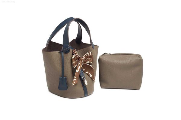 designer luxury vegetable basket silk scarf bow mother version versatile and simple women's one shoulder handheld bucket baghoklgn6u pi
designer luxury vegetable basket silk scarf bow mother version versatile and simple women's one shoulder handheld bucket baghoklgn6u pi