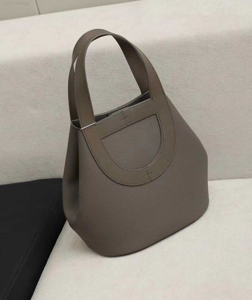 designer luxury vegetable basket bucket fashion genuine leather small and simple handbag diagonal straddle guangzhou women's bagi44f5yh
designer luxury vegetable basket bucket fashion genuine leather small and simple handbag diagonal straddle guangzhou women's bagi44f5yh