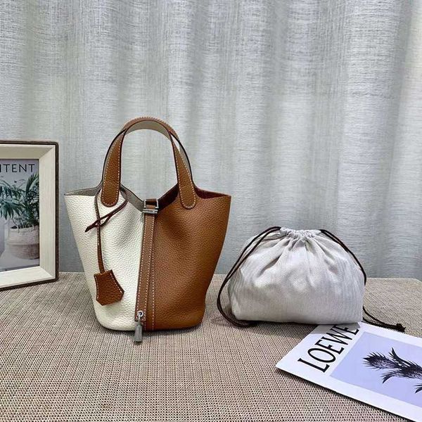 designer luxury cow leather colorblocking vegetable basket bucket women's senior niche type of baby and mother bag live broadcast goods
designer luxury cow leather colorblocking vegetable basket bucket women's senior niche type of baby and mother bag live broadcast goods