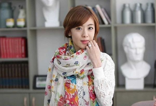 sarongs fashion women spring summer long color printing silk scarf shawl wrap beach stole hijab foulard elegant sweet scarf accessories p230, Blue;gray
sarongs fashion women spring summer long color printing silk scarf shawl wrap beach stole hijab foulard elegant sweet scarf accessories p230, Blue;gray