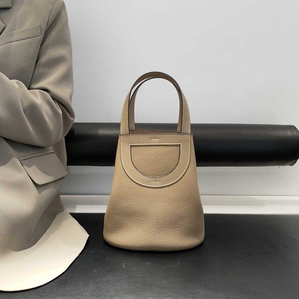 designer luxury cowhide leather women's vegetable basket bucket bag premium sense pig nose crossbody handbagfd6ed69p picotin
designer luxury cowhide leather women's vegetable basket bucket bag premium sense pig nose crossbody handbagfd6ed69p picotin