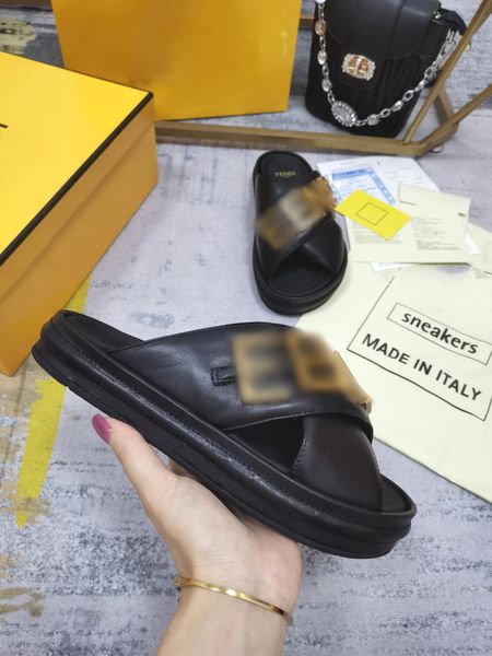 designer slipper f sandal summer flat shoes genuine leather black white flat shoes men's and women's beach casual fashion slippers
designer slipper f sandal summer flat shoes genuine leather black white flat shoes men's and women's beach casual fashion slippers