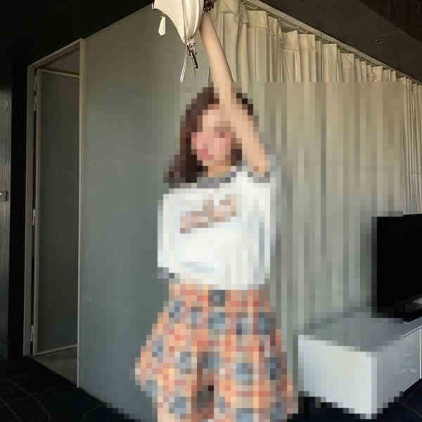 women's tracksuits spring / summer 2022 new printed letter contrast short sleeved t-shirt with plaid patch embroidered letter shorts, Gray
women's tracksuits spring / summer 2022 new printed letter contrast short sleeved t-shirt with plaid patch embroidered letter shorts, Gray