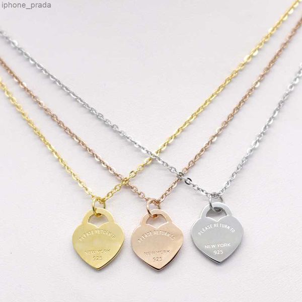2020 stainless steel heart-shaped necklace short female jewelry 18k gold titanium peach heart necklace pendant for woman, Silver
2020 stainless steel heart-shaped necklace short female jewelry 18k gold titanium peach heart necklace pendant for woman, Silver
