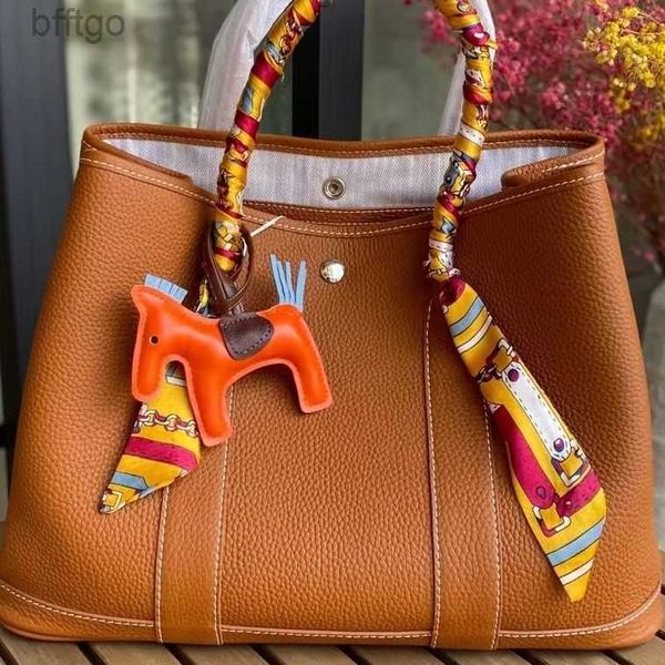 herms's designer garden party bags for women 2023 new genuine leather women's one shoulder tote versatile handheld shopping star s
herms's designer garden party bags for women 2023 new genuine leather women's one shoulder tote versatile handheld shopping star s