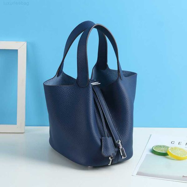 designer luxury lychee pattern casual vegetable basket bag leather fashion versatile bucket wrap head layer cowhide large capacity handbagco
designer luxury lychee pattern casual vegetable basket bag leather fashion versatile bucket wrap head layer cowhide large capacity handbagco