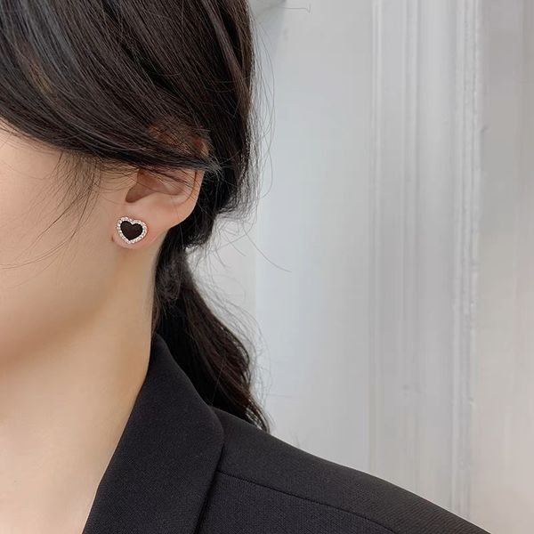 925 silver needle love earrings super flash rhinestone black heart-shaped temperament versatile stud earrings fashion personalised earrings, Golden;silver
925 silver needle love earrings super flash rhinestone black heart-shaped temperament versatile stud earrings fashion personalised earrings, Golden;silver