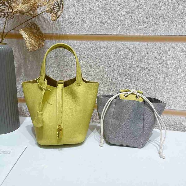 designer luxury h layer cowhide vegetable basket genuine leather bucket gold buckle copper lock head bag women's handbagwjlcldfh picoti
designer luxury h layer cowhide vegetable basket genuine leather bucket gold buckle copper lock head bag women's handbagwjlcldfh picoti