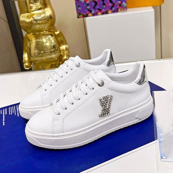 designer luxury cowhide men women sneakers fashion trend casual shoes summer mens board shoes time out sports shoes, Black
designer luxury cowhide men women sneakers fashion trend casual shoes summer mens board shoes time out sports shoes, Black