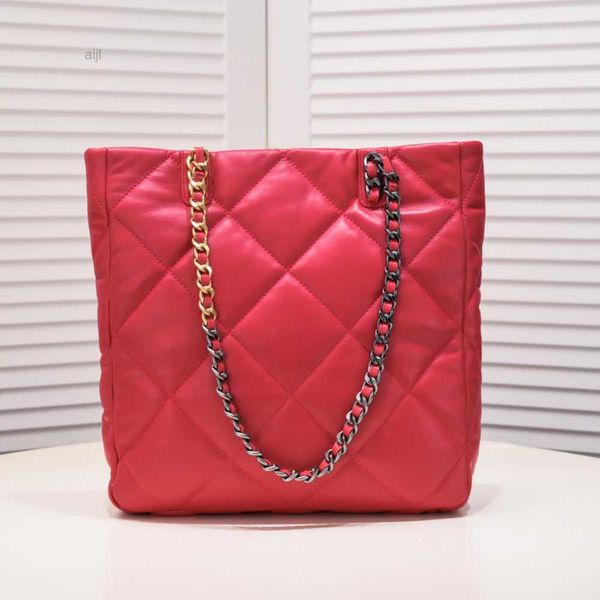 wholesale genuine lambskin leather brand ladies shoulder designer luxury handbag purse for women
wholesale genuine lambskin leather brand ladies shoulder designer luxury handbag purse for women