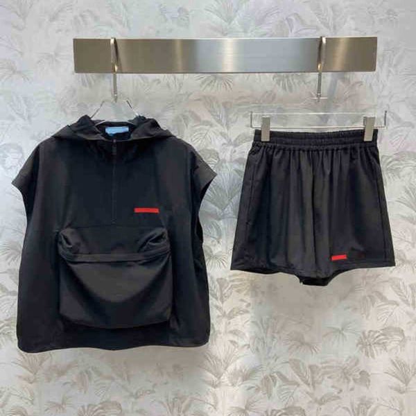 women's tracksuits 2022 spring and summer new hooded large pocket decorative vest coat elastic waist sports shorts women's suit, Gray
women's tracksuits 2022 spring and summer new hooded large pocket decorative vest coat elastic waist sports shorts women's suit, Gray