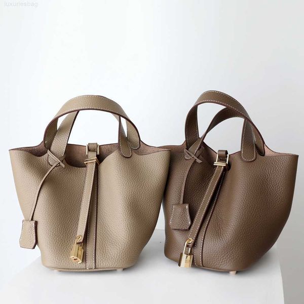 designer luxury the first layer of cowhide vegetable basket women's leather bucket commuting litchi pattern hand mother's bag pico
designer luxury the first layer of cowhide vegetable basket women's leather bucket commuting litchi pattern hand mother's bag pico