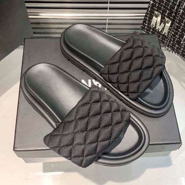 2023 summer style ringer slippers muffin thick-bottomed bread women's one line with casual height-raising sandals outside weare, Black
2023 summer style ringer slippers muffin thick-bottomed bread women's one line with casual height-raising sandals outside weare, Black