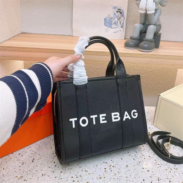 woman tote bag designer bag crossbody shoulder bag luxury handbag purse shopping totes 2 size leather print letter 5a quality
woman tote bag designer bag crossbody shoulder bag luxury handbag purse shopping totes 2 size leather print letter 5a quality
