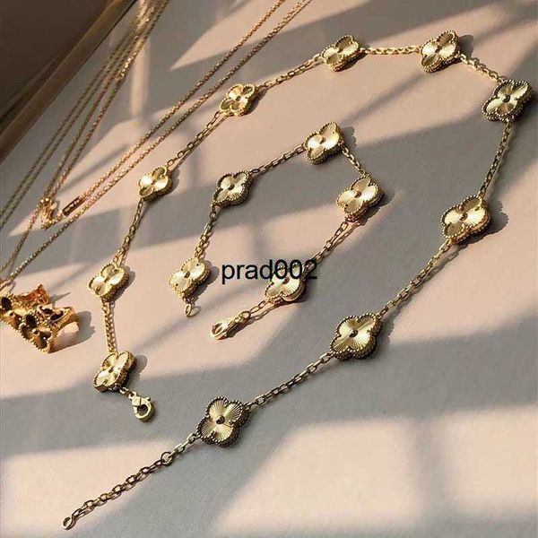 66scharm bracelets 2023 luxury van clover designer bracelet pearl 4 pieces 18k gold bracelet necklace earrings diamond wedding laser brand b, Golden;silver
66scharm bracelets 2023 luxury van clover designer bracelet pearl 4 pieces 18k gold bracelet necklace earrings diamond wedding laser brand b, Golden;silver