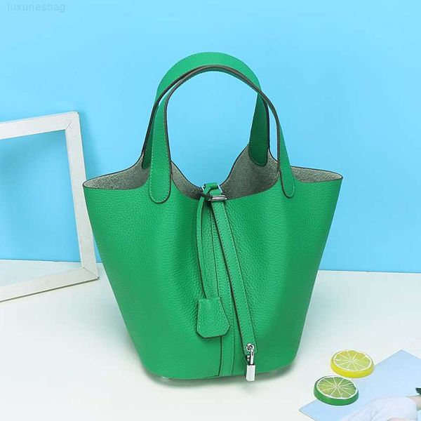 designer luxury lychee pattern casual vegetable basket bag leather fashion versatile bucket wrap head layer cowhide large capacity handbagdy
designer luxury lychee pattern casual vegetable basket bag leather fashion versatile bucket wrap head layer cowhide large capacity handbagdy