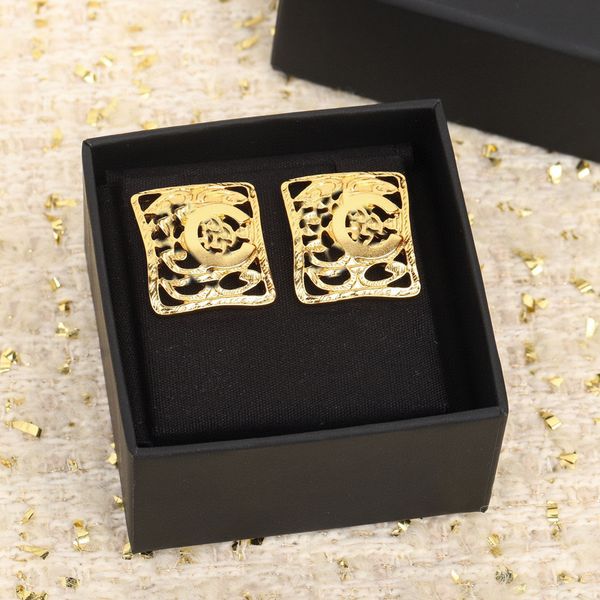 2023 luxury quality charm square shape stud earring with hollow design in 18k gold plated have box stamp ps7778a, Golden
2023 luxury quality charm square shape stud earring with hollow design in 18k gold plated have box stamp ps7778a, Golden