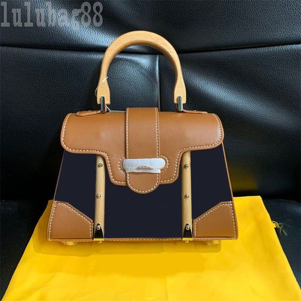 metal decorate mini bag wallet designer crossbody bags messenger casual square shape borse letters pattern leather women handbags adjustable
metal decorate mini bag wallet designer crossbody bags messenger casual square shape borse letters pattern leather women handbags adjustable
