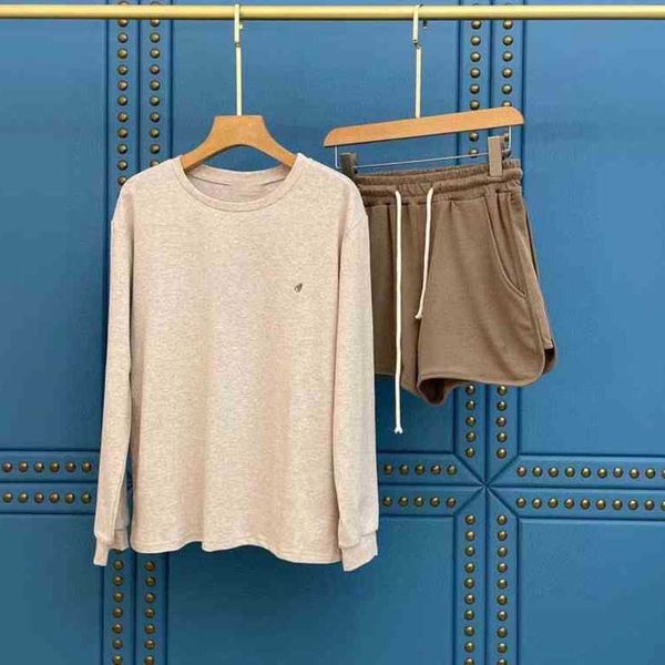 women's tracksuits summer new embroidery oatmeal long sleeve sunscreen t-shirt casual shorts set women's lazy style, Gray
women's tracksuits summer new embroidery oatmeal long sleeve sunscreen t-shirt casual shorts set women's lazy style, Gray